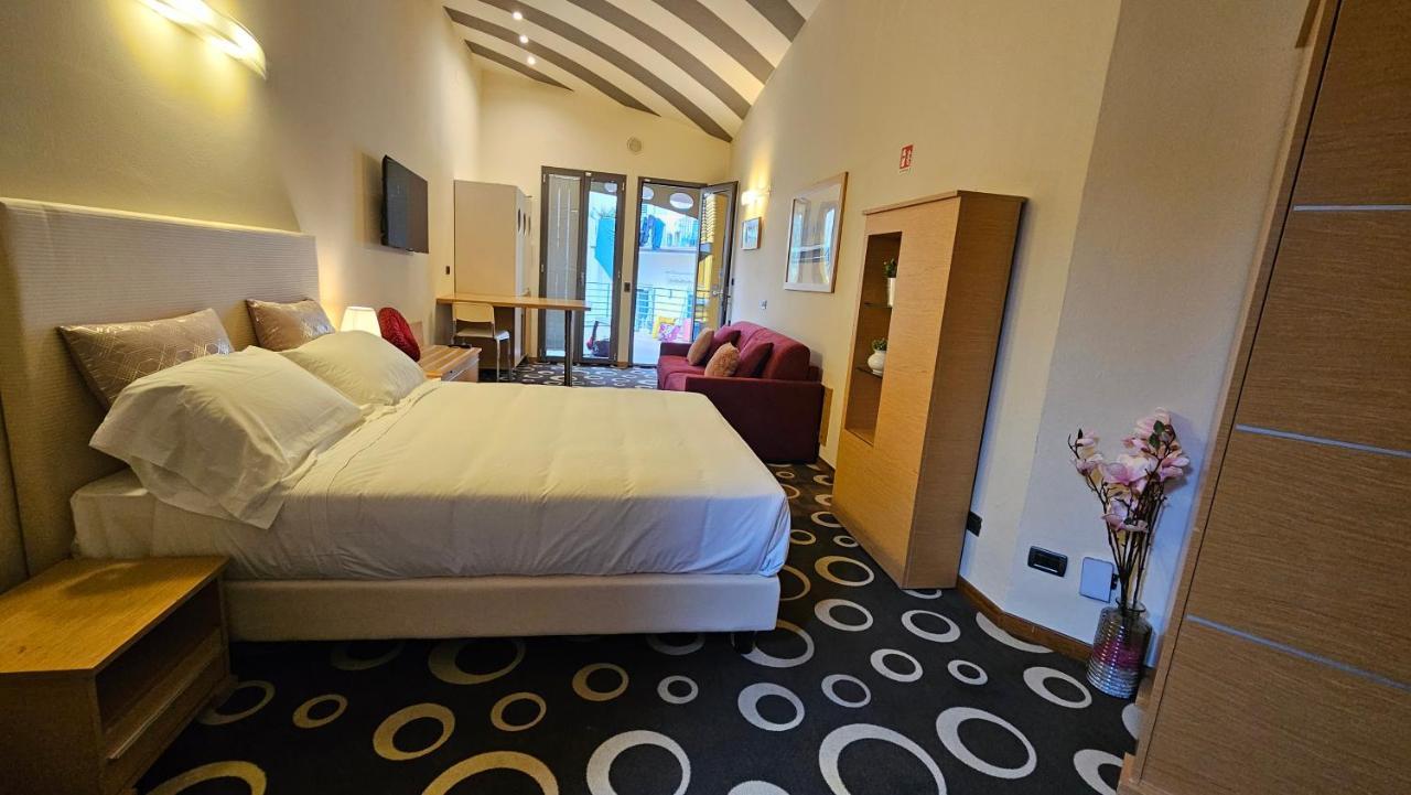 iH Hotels Firenze Select Executive Residence Buitenkant foto