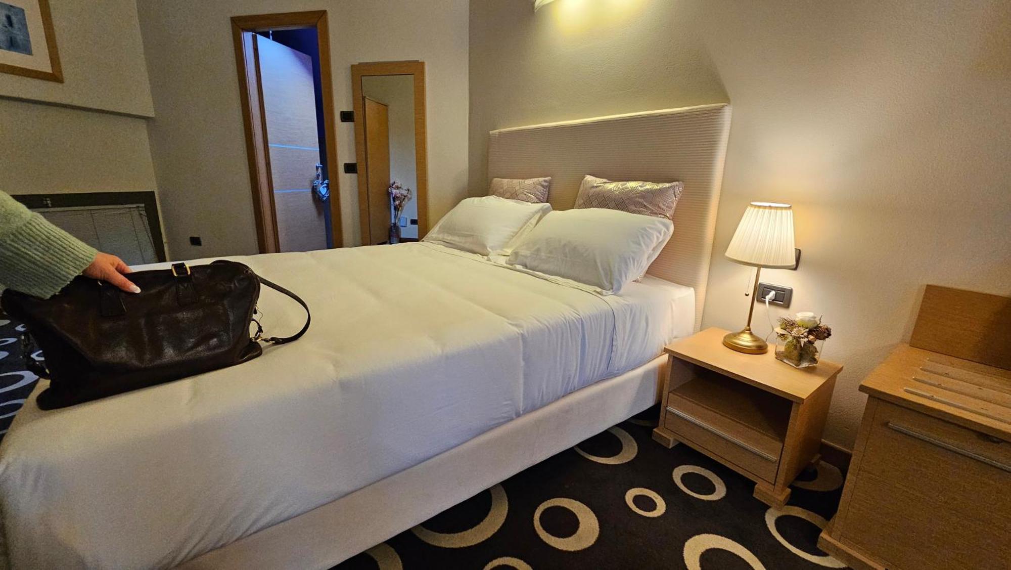 iH Hotels Firenze Select Executive Residence Buitenkant foto